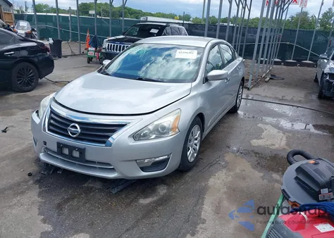 2014 Nissan Altima 2.5 S z USA, uszkodzony, nr VIN 1N4AL3AP6EN389784